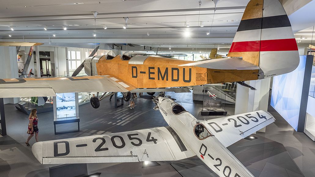 Flugzeug Klemm 25